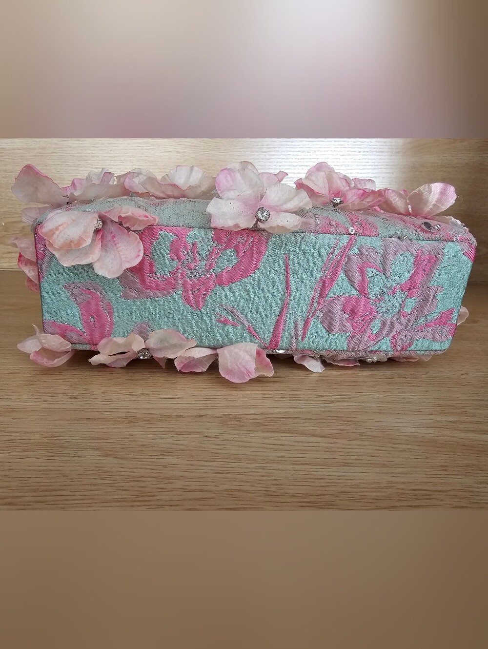 Kurt Geiger Mini Kensington Flower Bag. - Picture 12 of 12